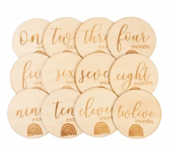  Wooden Baby and Pregnancy Announcement Hand-Crafted Monthly Milestone Discs	